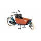 Biporteur Bakfiets Confort STEPS avec cadre bleu pétrole et deux sièges coques dans le coffre