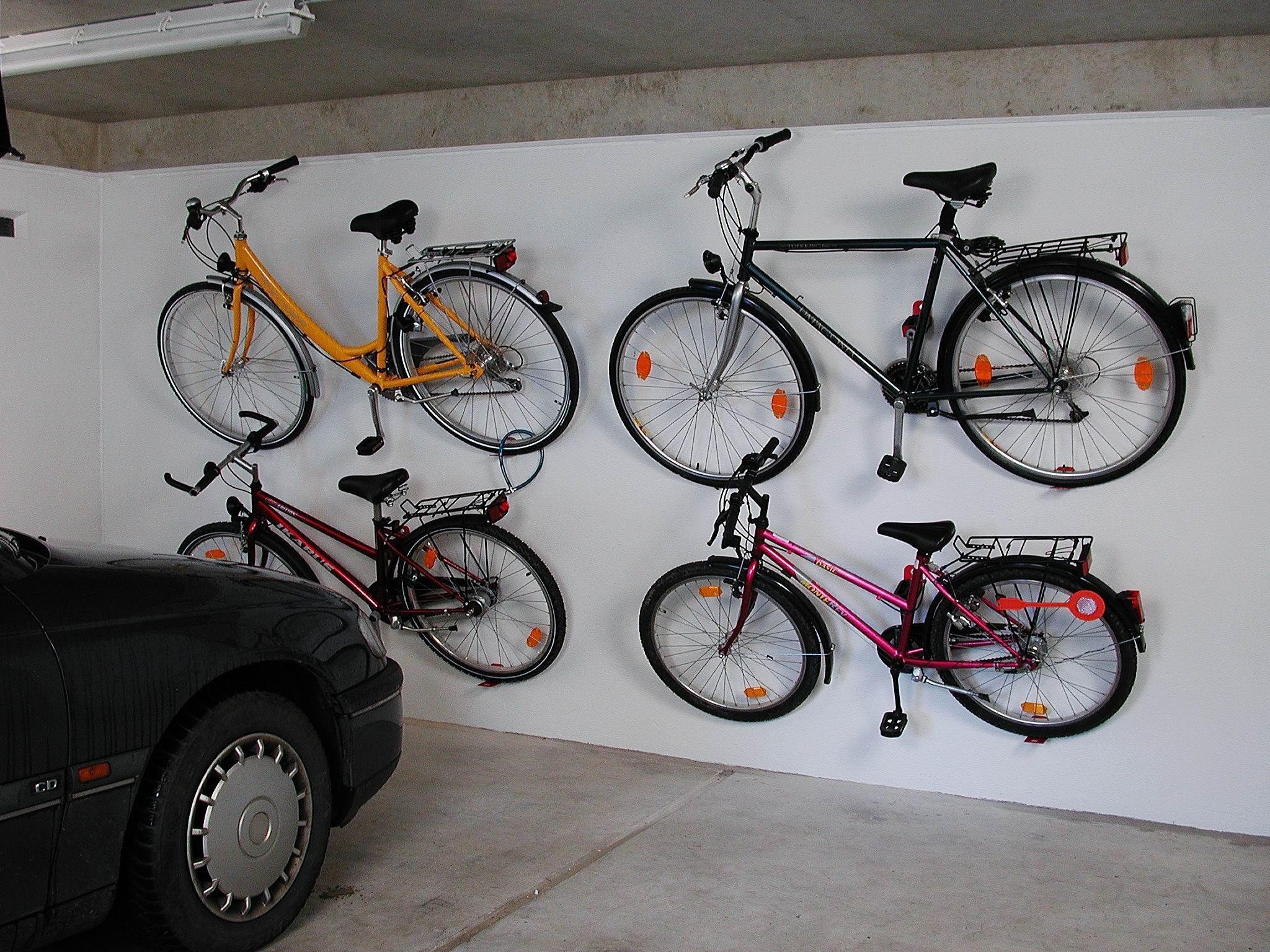 Support de vélo mural compatible antivol