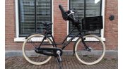 Vélo City Zen à Amsterdam avec siège enfant Yepp