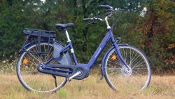Vélo hollandais Stad avec moteur pédalier Shimano Steps