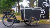 Triporteur Flightcase rouge moteur pédalier shimano steps avec selle B67 Brooks optionnelle